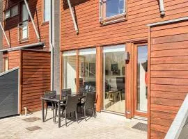 2 Bedroom Gorgeous Apartment In Bogense