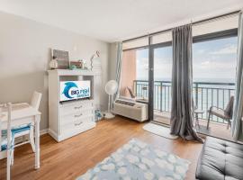 New Direct Oceanfront View Sandcastle South Pools, Hotel in Myrtle Beach