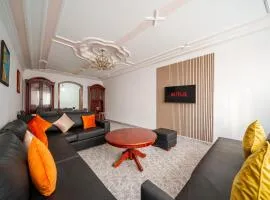 Spacious Apartment 1 min from Beach