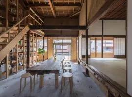 泊れる図書館さんごさん