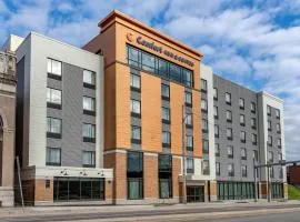 Comfort Inn & Suites Pittsburgh-Northshore