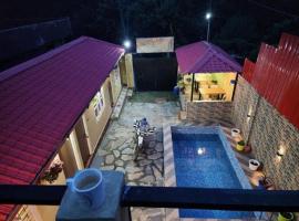 Shivay Hotel & Resort, hotel u gradu Dhārchula
