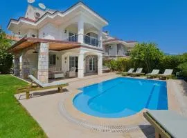 Villa Gul - Private Pool , 10 min Walk Beach
