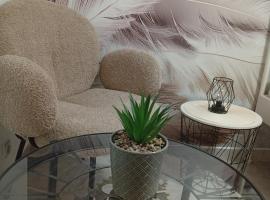 Apartman Lena, hotell sihtkohas Dobrota