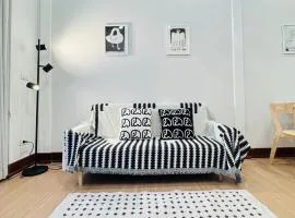 Chinatown 3BR Townhouse,MRT Nearby&Family Friendly