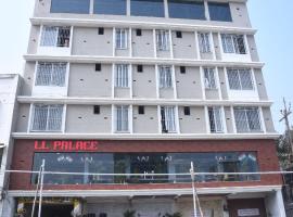 LL Palace, готель у місті Hinganghāt