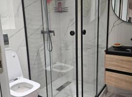 Nading flat , beach and sun โรงแรมใน'Aïn Benian