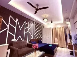 Luxe Haven Stays - Luxury Studio , Premium Stay