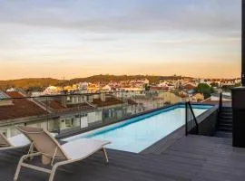 Mirabilis Apartments - LX Living