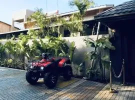 The S - Luxurious Stays