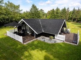 Glamping Cabin Wilderness bathing and relaxation, hotell sihtkohas Silkeborg
