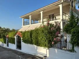 Με θεα τη Θάλασσα