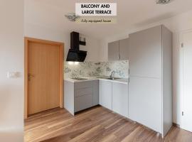 LOGAR Apartments, hotel a Preddvor