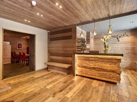 마돈나 디 캄필리오에 위치한 호텔 Hotel Garni Arnica ***S