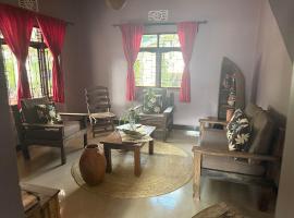 Vitenge by us, a place that feels more than home, Hotel in Nkoanrua