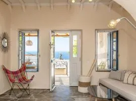 Triantaros Iconic House by Tinosstay