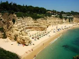 Apartment, next to the beach with swimming pool