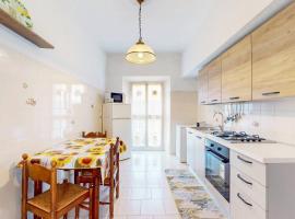 [Madia] Sa di una volta, vive nel centro oggi, hôtel à Acqui Terme