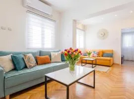 GRAND 3-Bedroom Apartment