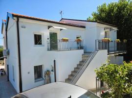 Casa Conero Nature & Bike, hotel in Stazione di Osimo