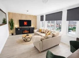3 Bedroom Apt Close To Leeds Arena & Free Parking