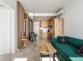 The Butterfly Apartment | Seafront & Amazing Views by PikHost