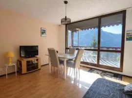 Mountain View Bright Apartment in Pra Loup