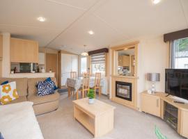 Vacant Nests The Belfry Starlink Sleeps 8, Hotel in Longniddry