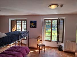 Albergue Val de Samos, hotel a Samos