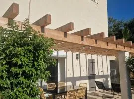 Appartement 4 personnes avec grande terrasse, 1 chambre et 1 coin nuit