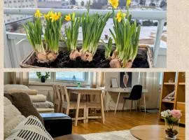 Beautiful apartment with seaview! Top 7th floor Free parking!