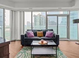 Elegant 2 Br Condo Balcony Downtown Toronto