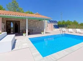 Holiday Home Gimino by Rent Istria