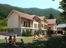 Cirus Riverfront Kolpa & Rafting, hotel i Kočevje