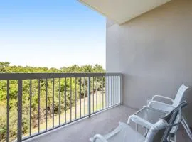 Resort Studio with Nature Preserve Views