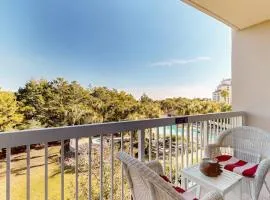 Resort Studio Near Beach with Pools and Hot Tub
