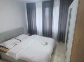 5th Floor Oasis 2 Badroom Apartment