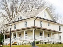 Kildahl House - Boutique Farmhouse Suite #1