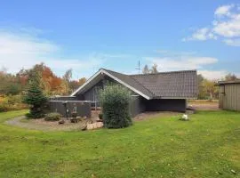 Holiday Home Roderich - 400m from the sea by Interhome