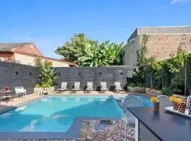 New Stylish Renovation Heated Pool & Spa