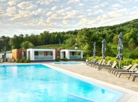 Mobile Homes Camping Plitvice, hotell i Smoljanac