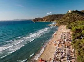 PuntAla Camp & Resort