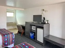 Bentonite Hills 2 Queen Beds