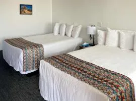 Singing Canyon 2 Queen Room