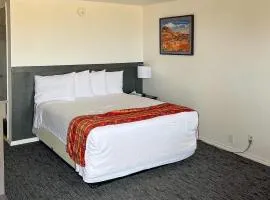 Golden Cathedral Queen Bed