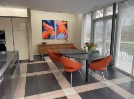 Lovely house on the water near Amsterdam