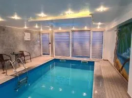 Urban Pool & Relax Apartment