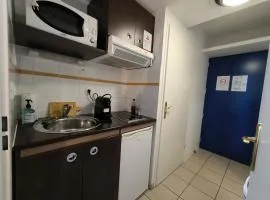 Studio, Air-Conditioning, Ideal for Couples, Free Parking, Quiet