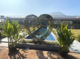 7 Tree Resort & Restaurant