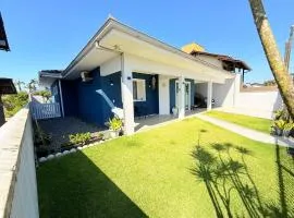 Casa Ubatuba 3 Quartos Verão PROMO Perto Mar SFS Ar Condicionado Wi-Fi